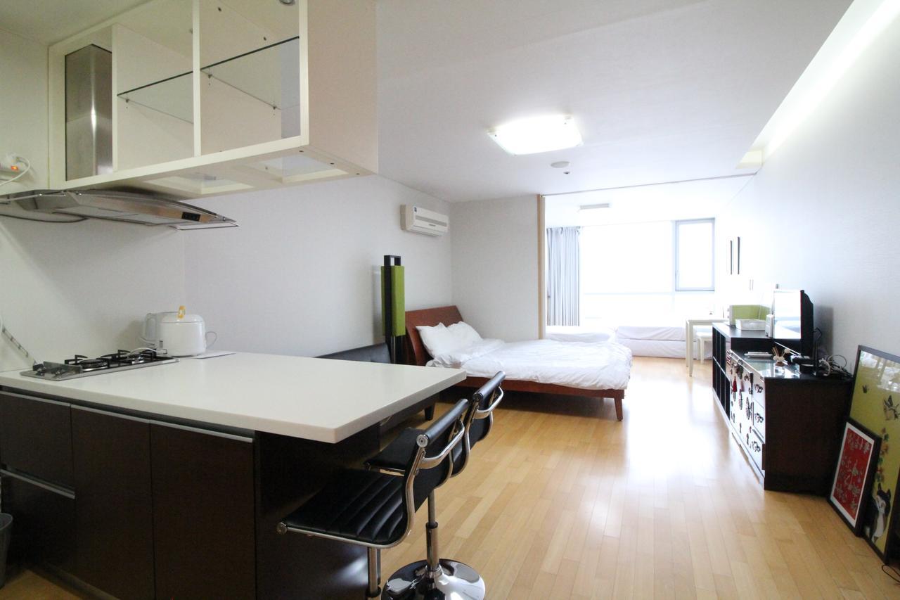 Gangnam Galaxy Lux Apt Gwacheon Buitenkant foto